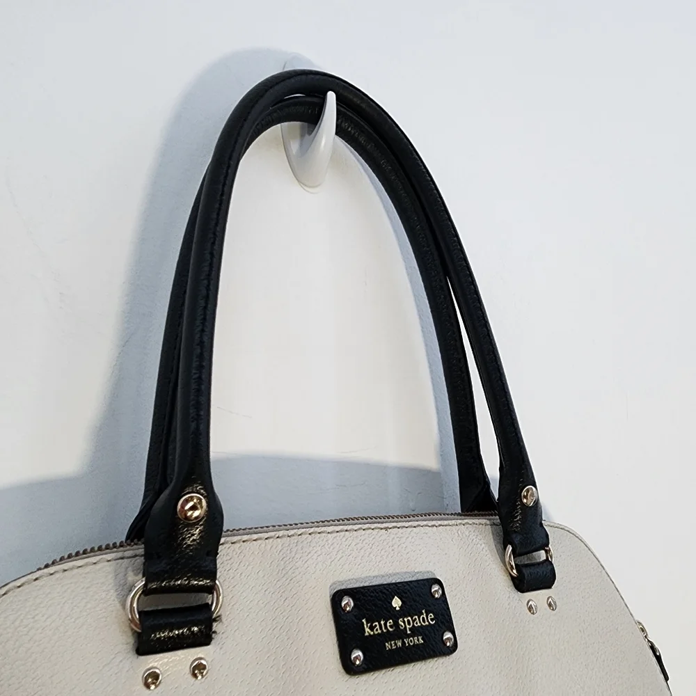 Kate Spade Black and White Satchel with Classic Design - Picture 6 of 16